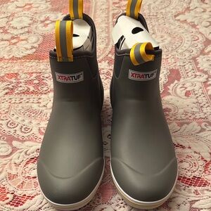 XTRATUF Men's Durable Gray Boots